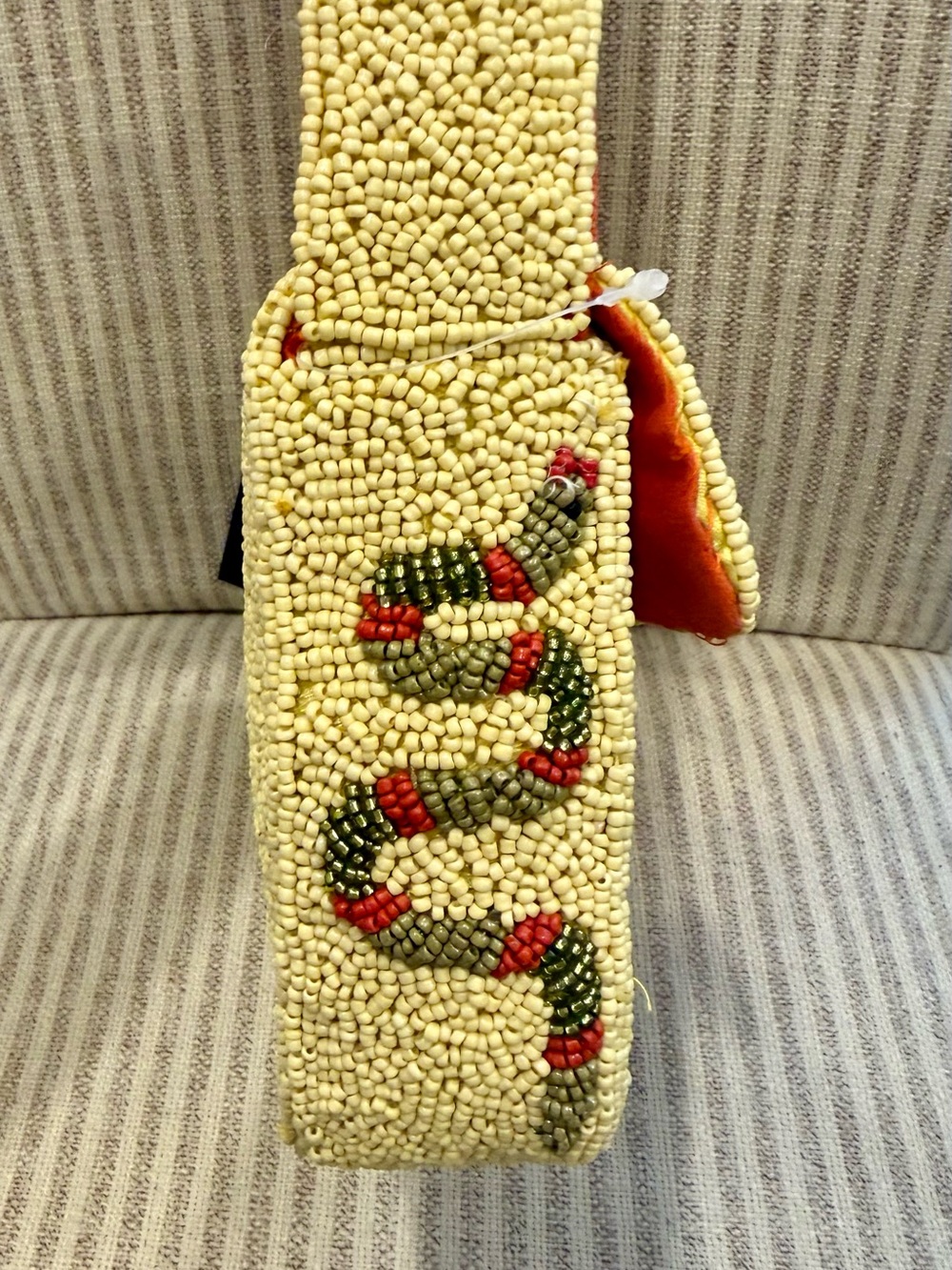 New Release America & Beyond Whimsical Beaded Yellow Floral, Heart Butterfly Bag - Picture 6 of 8